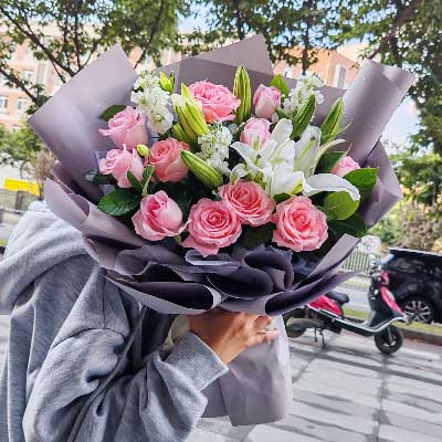 北海11朵戴安娜粉玫瑰百合，与你一起追逐梦想